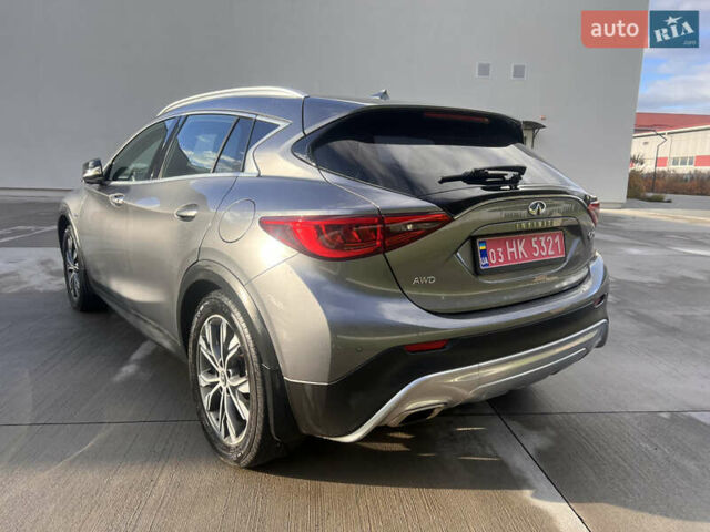 Сірий Інфініті QX30, об'ємом двигуна 2 л та пробігом 136 тис. км за 13500 $, фото 3 на Automoto.ua