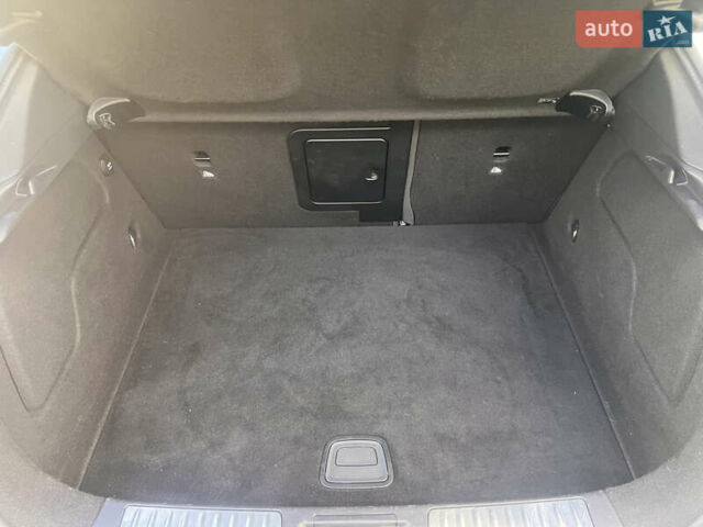 Сірий Інфініті QX30, об'ємом двигуна 2 л та пробігом 136 тис. км за 13500 $, фото 9 на Automoto.ua