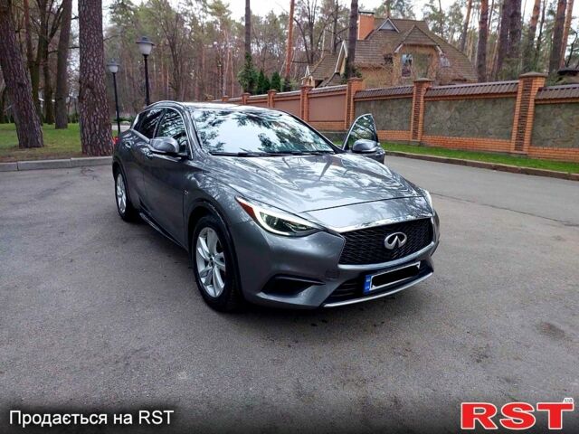 Серый Инфинити QX30, объемом двигателя 2 л и пробегом 71 тыс. км за 16399 $, фото 2 на Automoto.ua