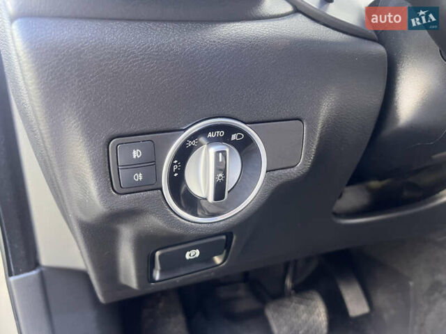 Сірий Інфініті QX30, об'ємом двигуна 2 л та пробігом 136 тис. км за 13500 $, фото 20 на Automoto.ua