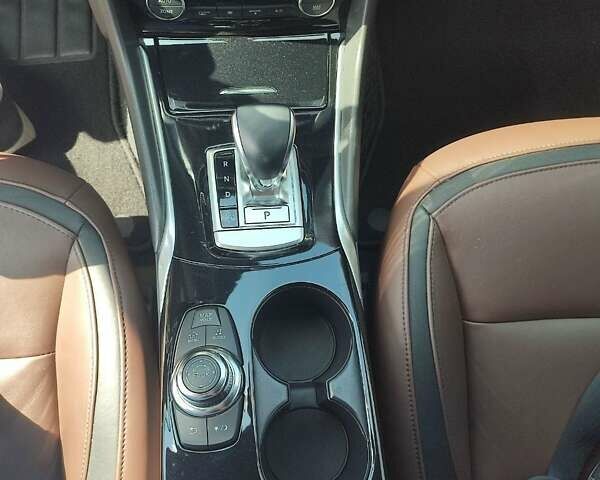 Серый Инфинити QX30, объемом двигателя 1.99 л и пробегом 49 тыс. км за 19500 $, фото 11 на Automoto.ua