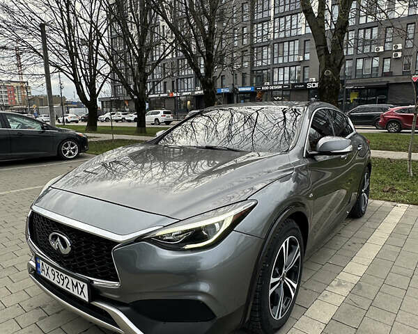 Сірий Інфініті QX30, об'ємом двигуна 1.99 л та пробігом 180 тис. км за 20000 $, фото 1 на Automoto.ua