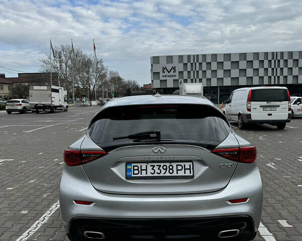 Серый Инфинити QX30, объемом двигателя 1.99 л и пробегом 121 тыс. км за 14500 $, фото 10 на Automoto.ua