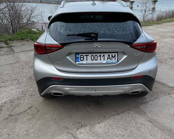 Сірий Інфініті QX30, об'ємом двигуна 1.99 л та пробігом 24 тис. км за 24000 $, фото 18 на Automoto.ua