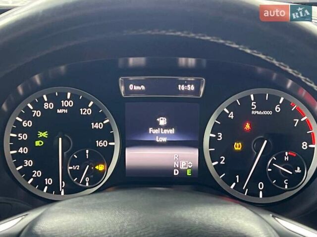 Серый Инфинити QX30, объемом двигателя 2 л и пробегом 154 тыс. км за 15250 $, фото 29 на Automoto.ua