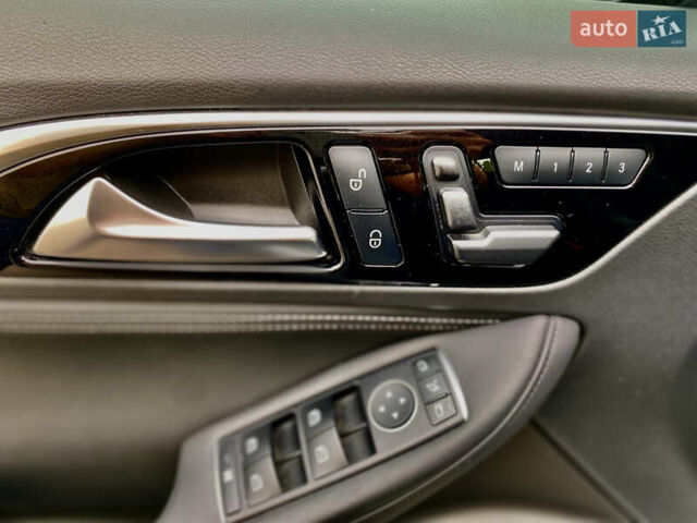 Серый Инфинити QX30, объемом двигателя 1.99 л и пробегом 98 тыс. км за 15800 $, фото 7 на Automoto.ua