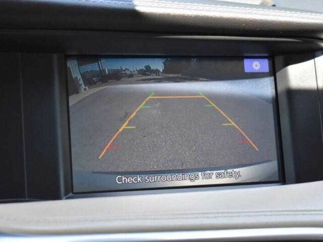 Серый Инфинити QX30, объемом двигателя 2 л и пробегом 55 тыс. км за 3000 $, фото 5 на Automoto.ua