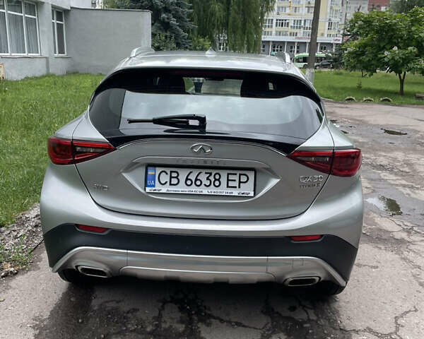 Сірий Інфініті QX30, об'ємом двигуна 1.99 л та пробігом 105 тис. км за 17500 $, фото 4 на Automoto.ua