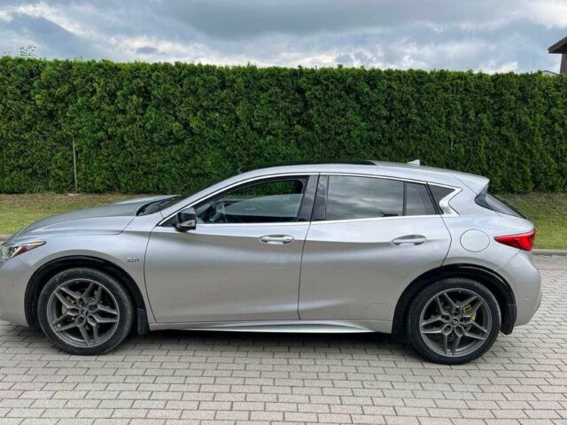 Серый Инфинити QX30, объемом двигателя 0 л и пробегом 69 тыс. км за 10400 $, фото 5 на Automoto.ua