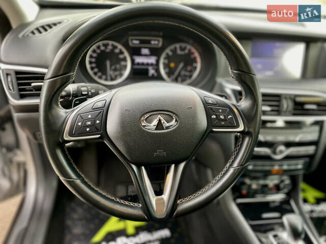 Серый Инфинити QX30, объемом двигателя 1.99 л и пробегом 98 тыс. км за 15800 $, фото 14 на Automoto.ua