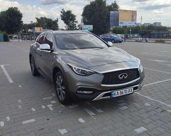 Серый Инфинити QX30, объемом двигателя 1.99 л и пробегом 49 тыс. км за 19500 $, фото 4 на Automoto.ua