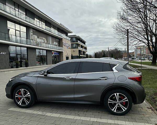 Сірий Інфініті QX30, об'ємом двигуна 1.99 л та пробігом 180 тис. км за 20000 $, фото 3 на Automoto.ua