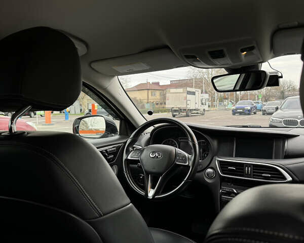 Серый Инфинити QX30, объемом двигателя 1.99 л и пробегом 121 тыс. км за 14500 $, фото 24 на Automoto.ua