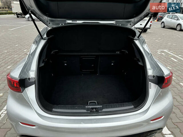 Серый Инфинити QX30, объемом двигателя 1.99 л и пробегом 121 тыс. км за 14500 $, фото 16 на Automoto.ua