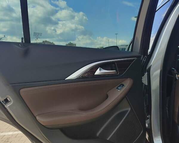 Серый Инфинити QX30, объемом двигателя 1.99 л и пробегом 49 тыс. км за 19500 $, фото 19 на Automoto.ua