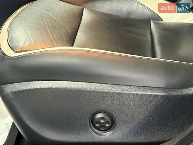 Серый Инфинити QX30, объемом двигателя 2 л и пробегом 154 тыс. км за 15250 $, фото 17 на Automoto.ua