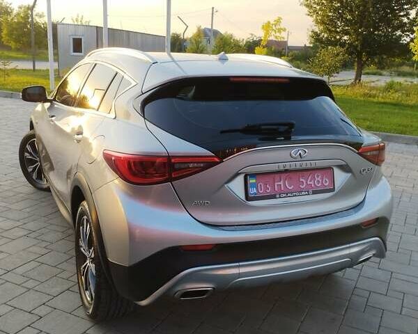 Сірий Інфініті QX30, об'ємом двигуна 1.99 л та пробігом 247 тис. км за 13900 $, фото 14 на Automoto.ua