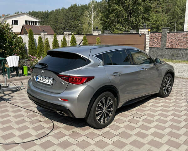 Серый Инфинити QX30, объемом двигателя 2 л и пробегом 100 тыс. км за 15000 $, фото 12 на Automoto.ua