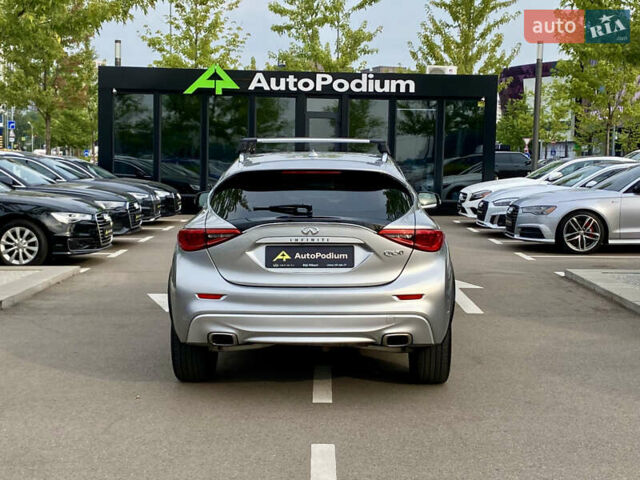 Серый Инфинити QX30, объемом двигателя 1.99 л и пробегом 98 тыс. км за 15800 $, фото 4 на Automoto.ua