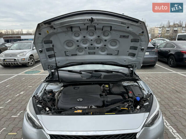 Серый Инфинити QX30, объемом двигателя 1.99 л и пробегом 121 тыс. км за 14500 $, фото 17 на Automoto.ua