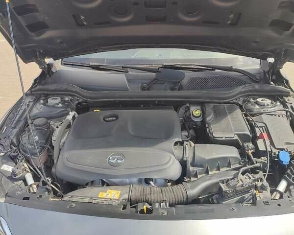 Серый Инфинити QX30, объемом двигателя 1.99 л и пробегом 49 тыс. км за 19500 $, фото 2 на Automoto.ua