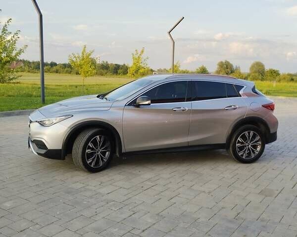 Сірий Інфініті QX30, об'ємом двигуна 1.99 л та пробігом 247 тис. км за 13900 $, фото 16 на Automoto.ua