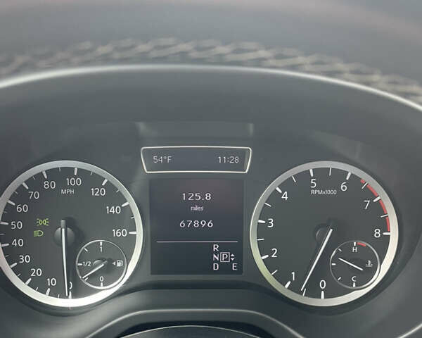 Сірий Інфініті QX30, об'ємом двигуна 1.99 л та пробігом 105 тис. км за 17500 $, фото 11 на Automoto.ua