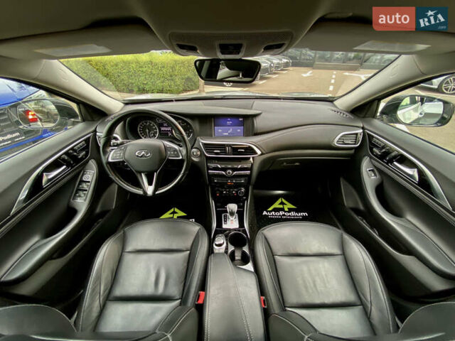 Серый Инфинити QX30, объемом двигателя 1.99 л и пробегом 98 тыс. км за 15800 $, фото 10 на Automoto.ua