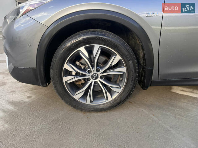 Сірий Інфініті QX30, об'ємом двигуна 2 л та пробігом 136 тис. км за 13500 $, фото 25 на Automoto.ua