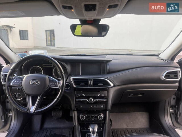 Сірий Інфініті QX30, об'ємом двигуна 2 л та пробігом 136 тис. км за 13500 $, фото 16 на Automoto.ua