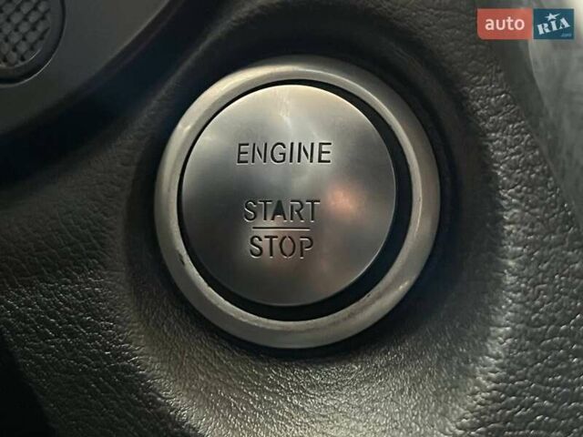 Серый Инфинити QX30, объемом двигателя 2 л и пробегом 154 тыс. км за 15250 $, фото 26 на Automoto.ua