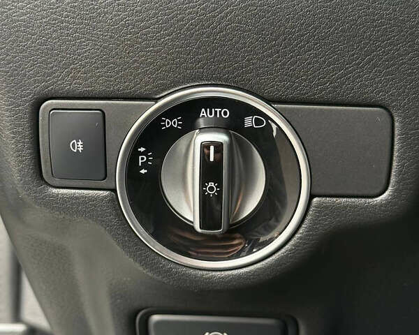 Сірий Інфініті QX30, об'ємом двигуна 2 л та пробігом 118 тис. км за 17700 $, фото 18 на Automoto.ua