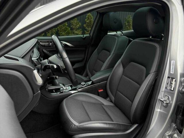 Сірий Інфініті QX30, об'ємом двигуна 2 л та пробігом 118 тис. км за 17700 $, фото 17 на Automoto.ua