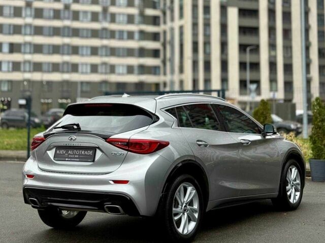 Сірий Інфініті QX30, об'ємом двигуна 2 л та пробігом 118 тис. км за 17700 $, фото 3 на Automoto.ua