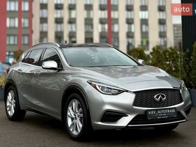 Сірий Інфініті QX30, об'ємом двигуна 2 л та пробігом 118 тис. км за 17700 $, фото 6 на Automoto.ua