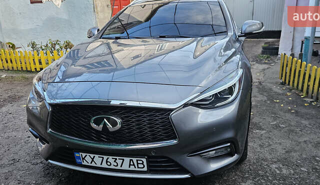 Сірий Інфініті QX30, об'ємом двигуна 1.99 л та пробігом 65 тис. км за 19700 $, фото 1 на Automoto.ua