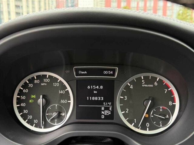 Сірий Інфініті QX30, об'ємом двигуна 2 л та пробігом 118 тис. км за 17700 $, фото 10 на Automoto.ua