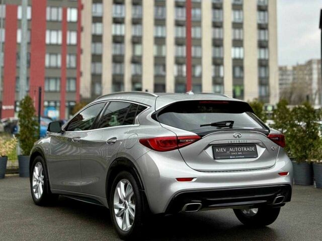 Сірий Інфініті QX30, об'ємом двигуна 2 л та пробігом 118 тис. км за 17700 $, фото 9 на Automoto.ua