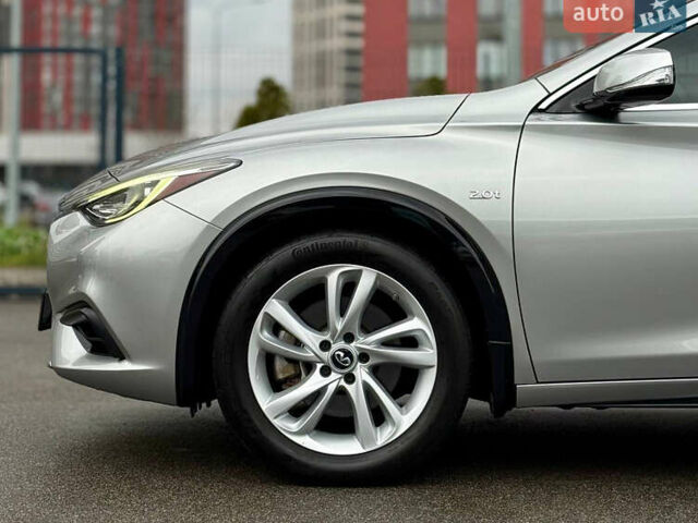 Сірий Інфініті QX30, об'ємом двигуна 2 л та пробігом 118 тис. км за 17700 $, фото 14 на Automoto.ua