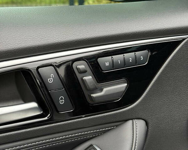 Сірий Інфініті QX30, об'ємом двигуна 2 л та пробігом 118 тис. км за 17700 $, фото 19 на Automoto.ua