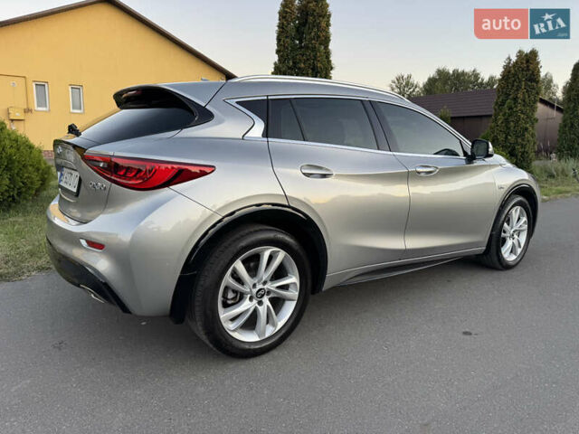 Серый Инфинити QX30, объемом двигателя 2 л и пробегом 118 тыс. км за 17400 $, фото 10 на Automoto.ua