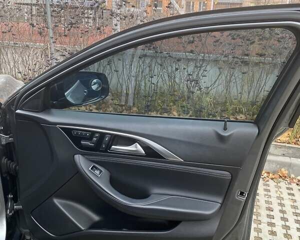 Сірий Інфініті QX30, об'ємом двигуна 1.99 л та пробігом 110 тис. км за 20000 $, фото 13 на Automoto.ua
