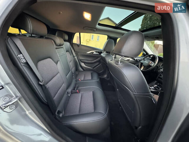 Серый Инфинити QX30, объемом двигателя 2 л и пробегом 118 тыс. км за 17400 $, фото 20 на Automoto.ua