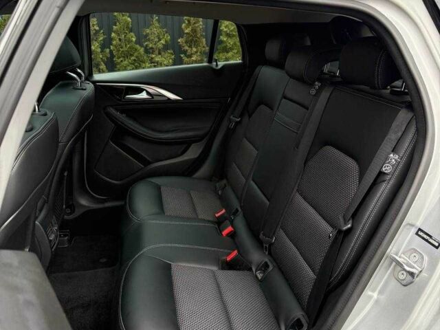 Сірий Інфініті QX30, об'ємом двигуна 2 л та пробігом 118 тис. км за 17700 $, фото 15 на Automoto.ua