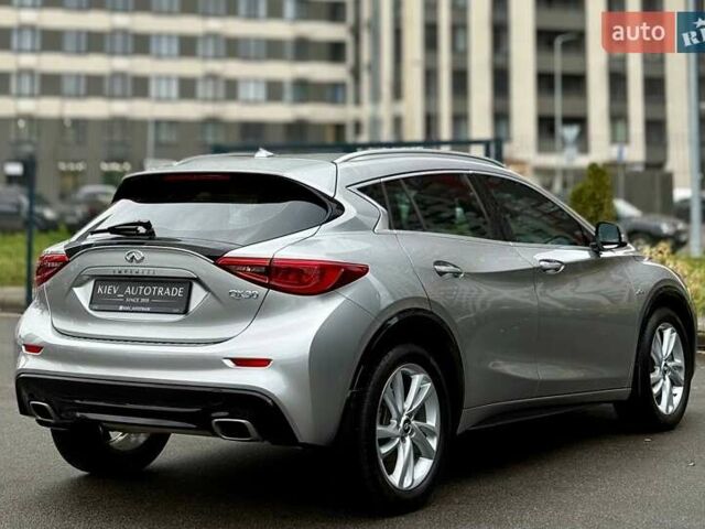 Сірий Інфініті QX30, об'ємом двигуна 2 л та пробігом 118 тис. км за 17700 $, фото 12 на Automoto.ua