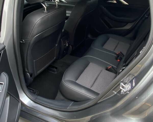 Сірий Інфініті QX30, об'ємом двигуна 1.99 л та пробігом 110 тис. км за 20000 $, фото 10 на Automoto.ua