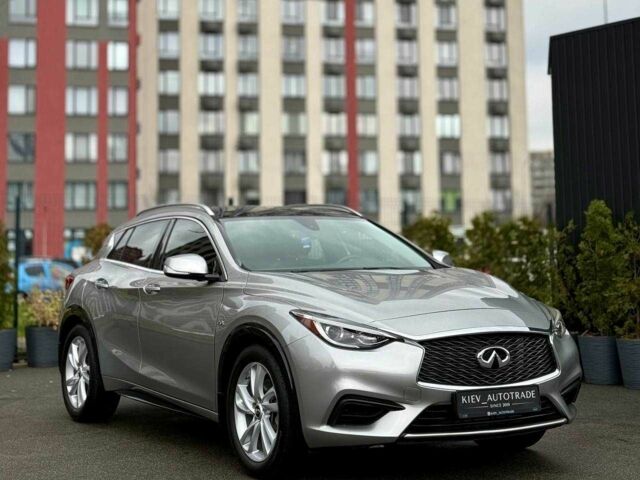 Сірий Інфініті QX30, об'ємом двигуна 2 л та пробігом 118 тис. км за 17700 $, фото 6 на Automoto.ua