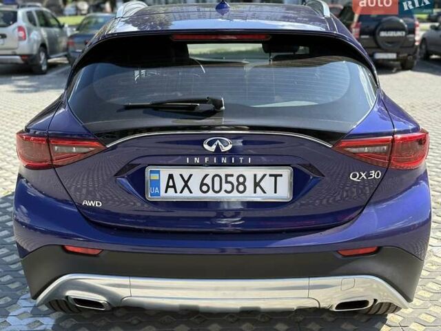 Синий Инфинити QX30, объемом двигателя 1.99 л и пробегом 123 тыс. км за 16300 $, фото 9 на Automoto.ua