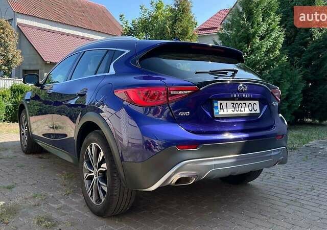 Синий Инфинити QX30, объемом двигателя 1.99 л и пробегом 47 тыс. км за 19500 $, фото 3 на Automoto.ua