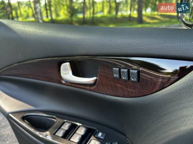 Білий Інфініті QX50, об'ємом двигуна 2.5 л та пробігом 86 тис. км за 16700 $, фото 31 на Automoto.ua